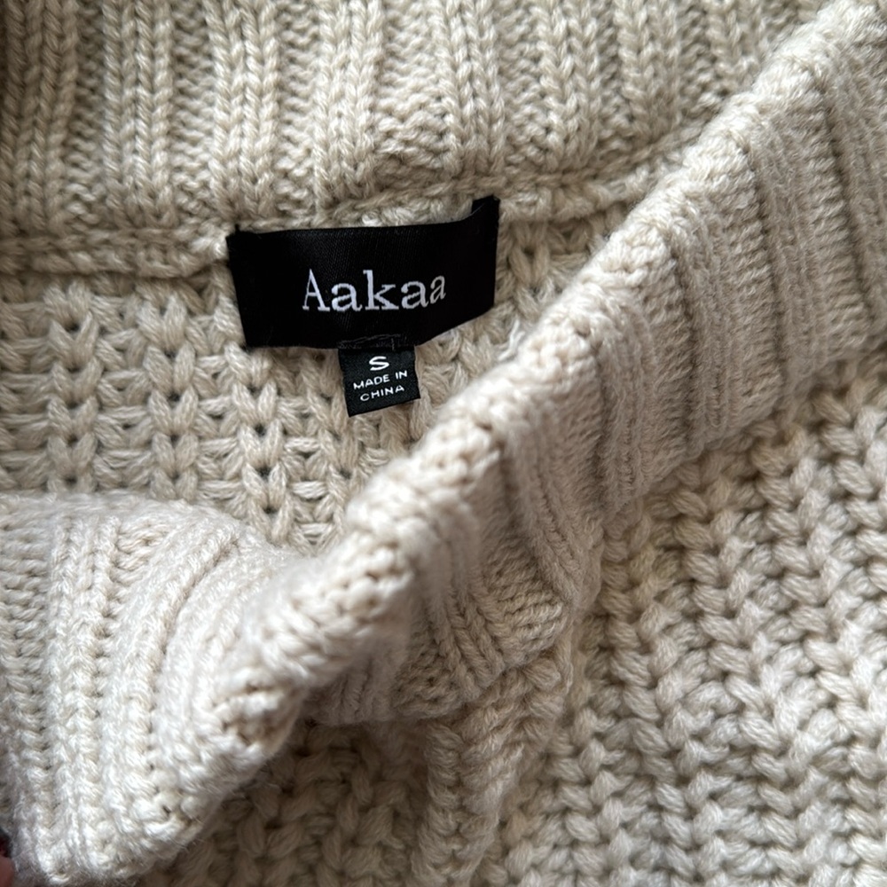 New Aakaa Cozy Colorblock Knit Sweater Size S - Picture 3 of 5